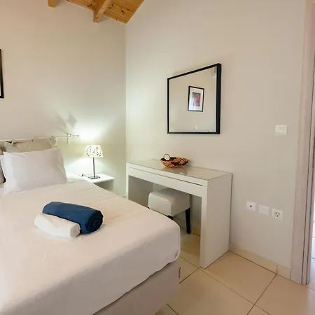 Pangolas Apartments Paxos Longós Extérieur photo