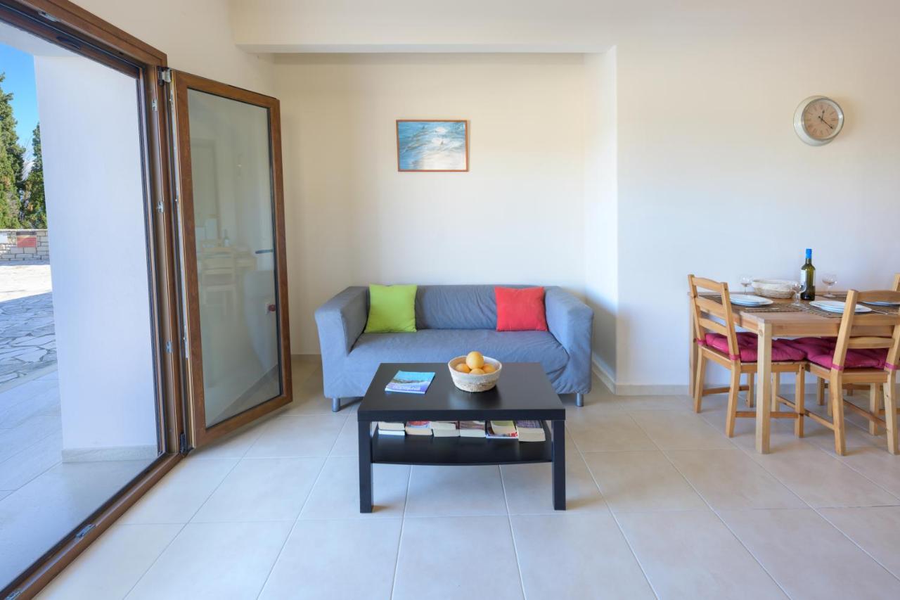 Appartamento Pangolas Paxos Longós